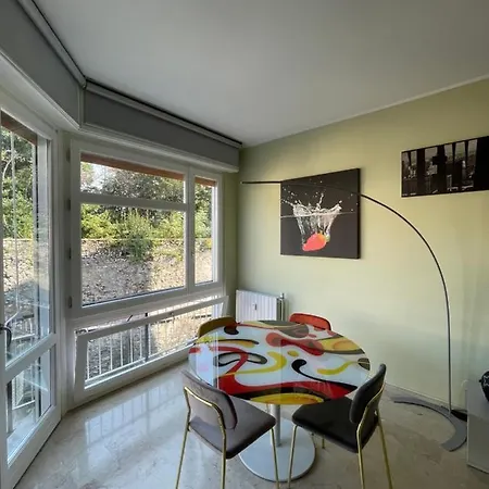 Civico 24 In Centro Ad * 아로나